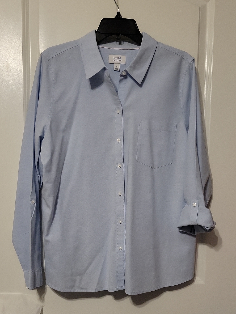 Croft & Barrow Women's XL Oxford Button Up, Baby Blue, Like New.